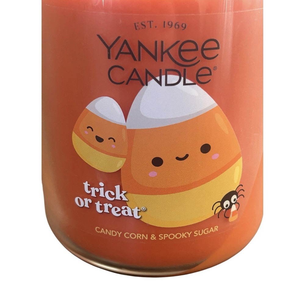 Yankee Candle Trick Or Treat Halloween Candy Corn Large 22 Oz Jar Candle New - Picture 3 of 7